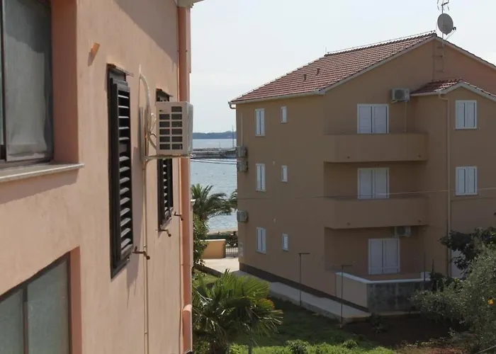 アパート By The Sea Kukljica, Ugljan - 8451 ククリカ